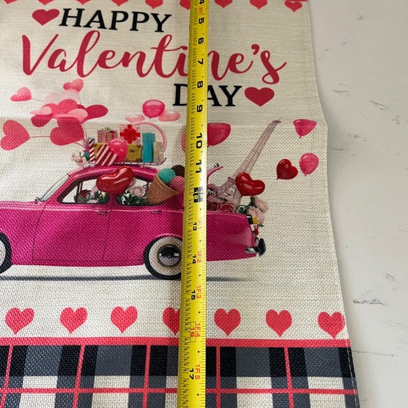 NEW Valentine's Day garden flag, Happy V day Garden flag NEW Valentine Decor - Picture 3 of 3